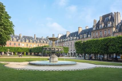 Le Paris Intemporel à Deux Pas de Votre Hôtel