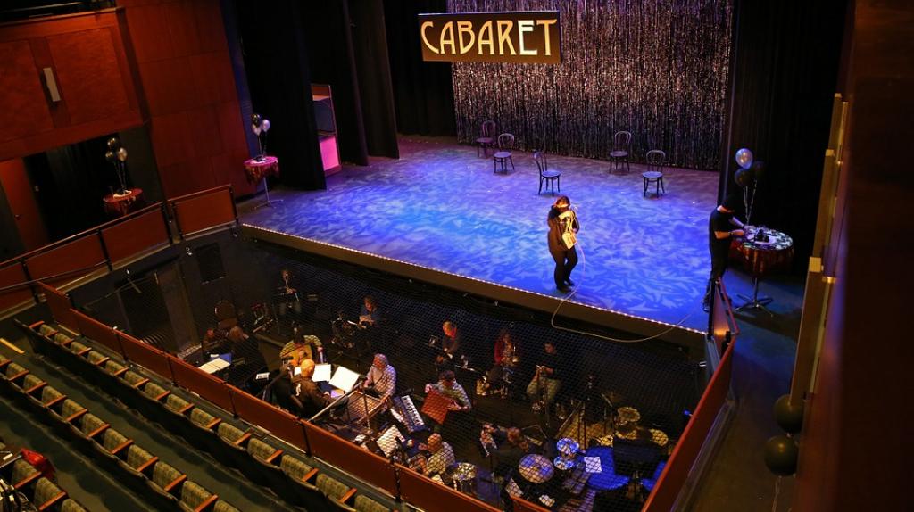 Les cabarets parisiens enchantent vos soirées