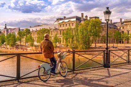 La Magie de Paris à Vélo : Parcourir la capitale en toute liberté
